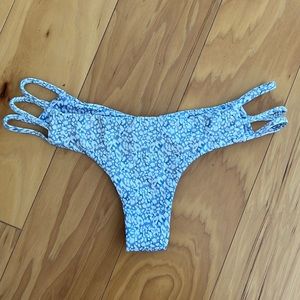 Midori Emmie Bottom Pebble